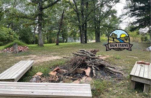 Bourbon RV Rental | Primitive Campsites with water spigot, toilets, and wifi!