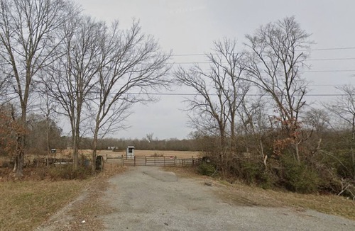 Benton RV Rental | Primitive Country Camp Spot for Total Eclipse April 8, 2024! 2:38 Mins Totality