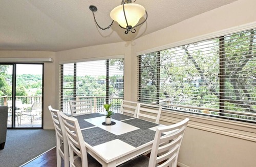 Lakeway Villa | Primrose #6 - Lake View Retreat with Hot Tub Access