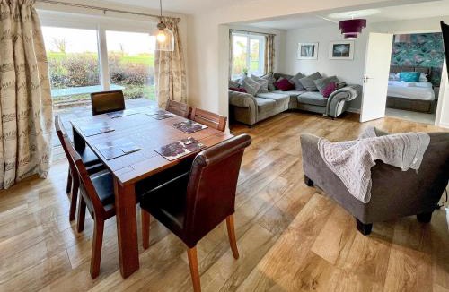 Woolfardisworthy Apartment | Primrose Apartment - Uk49291