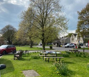 Litton House | Primrose cottage