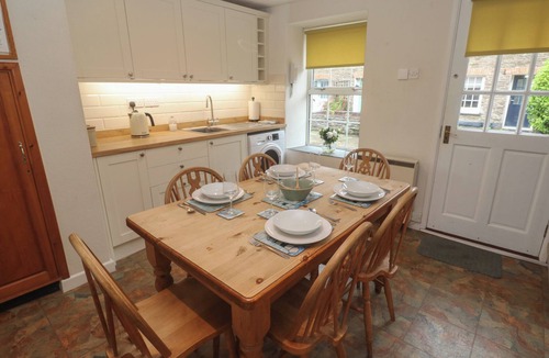 Edmonton Cottage | Primrose Cottage