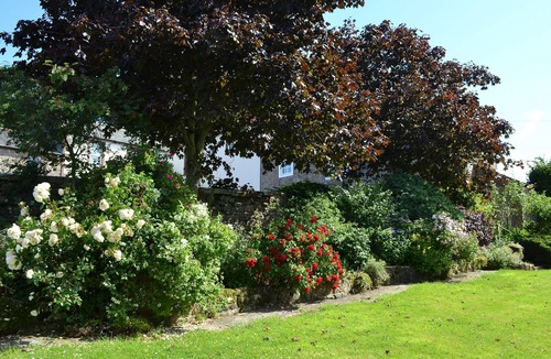 Ireby Cottage | Primrose Cottage - LPG