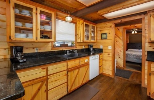 Sulphur Cabin | Primrose Family Lodge