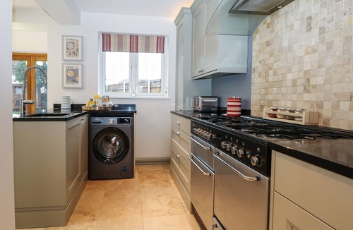 Worthing Cottage | Primrose Place