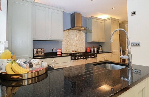 Worthing Cottage | Primrose Place