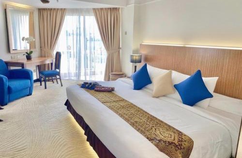 Batu Buruk Hotel | Primula Beach Hotel