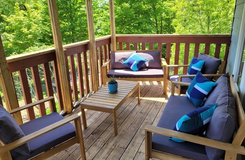 Prince Edward Cottage | Prince Edward County Pond-Side Getaway! Family-friendly private oasis!