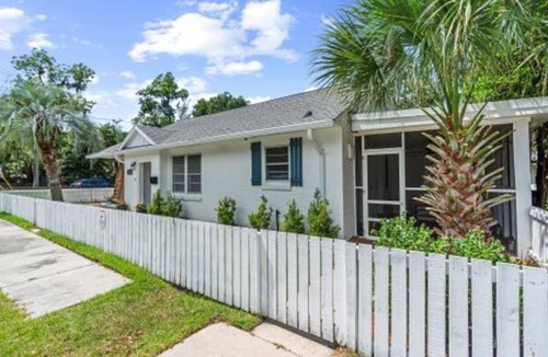 Historic District House | Prince of High Tides