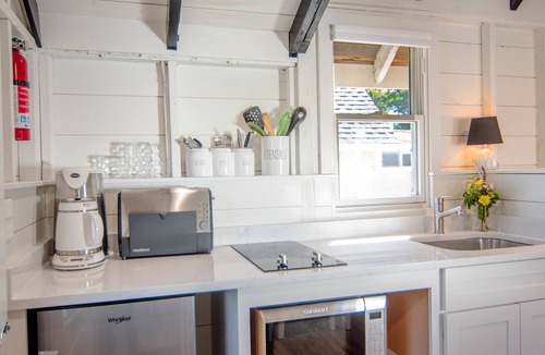 North Truro Hotel | Prince of Whales