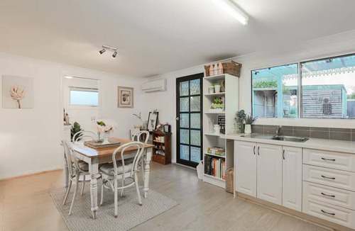 Korumburra Apartment | Princes Cottage, Korumburra