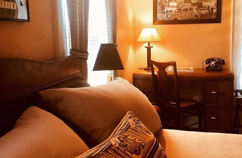 Princess Anne Bed & Breakfast | Princess Anne Book Lovers Inn