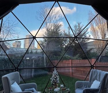 East Acton Apartment | Princess Milena