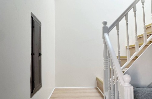 Inglefield Apartment | Princeton Suite 6 - QUEEN 2BR/2BA