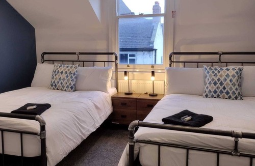 Pontefract Apartment | Printer's Apartment (Central Location)