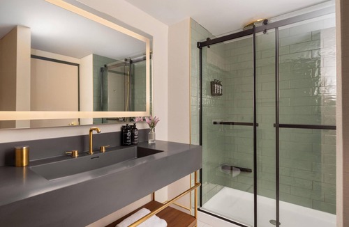 Rutledge Hill Hotel | Printing House Hotel Nashville Downtown, Tapestry by Hilton
