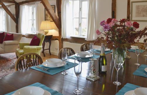 Leigh House | Priory Barn