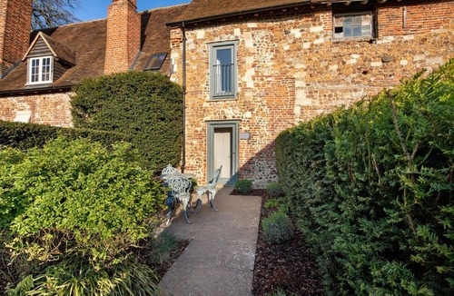 Saint Osyth Cottage | Priory Barn - Luxury Cottages