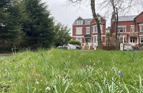 Birkdale Apartment | Priory Gardens - Birkdale - 2 Bed