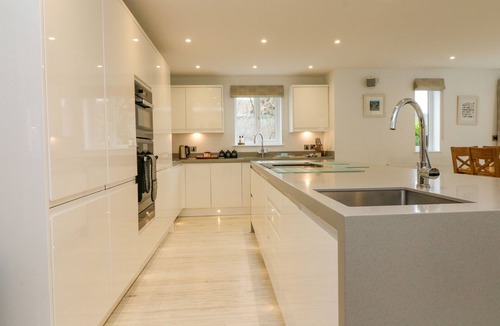 Barnstaple Cottage | Priory House