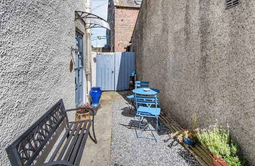 Whithorn Cottage | PRIORY WALK, pet friendly, with open fire in Whithorn