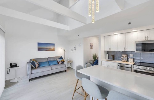 Napeague Apartment | Pristine 1BR w/loft, Corner Unit + Heated Pool