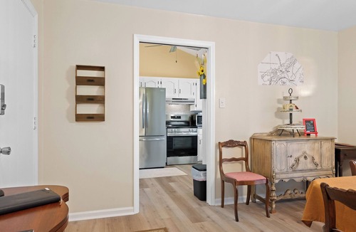 Bedford House | Pristine 3 bedroom/2 bath home close to the Blue Ridge Parkway!