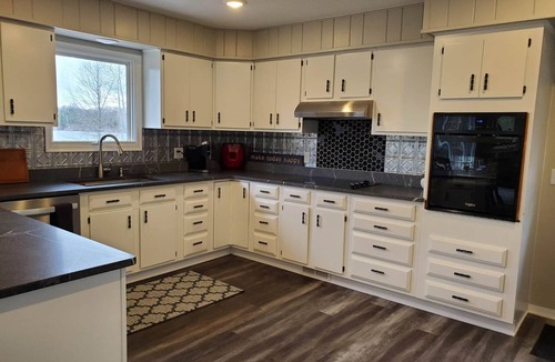Markville House | Pristine 3-Bedroom 2-Bath Northwoods Lake Cabin