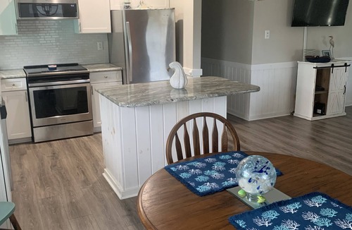 Colington Harbour House | Pristine and Comfy Home