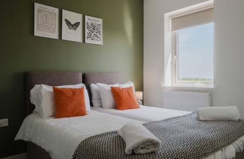 Upton Apartment | Pristine and Modern Home away from Home