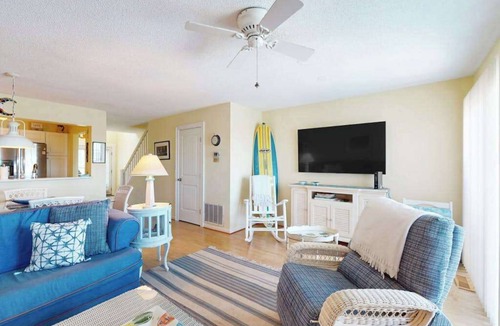 Heron Harbour Isle Condo | Pristine bay front townhome in Ocean City: Sweeping views, modern amenities