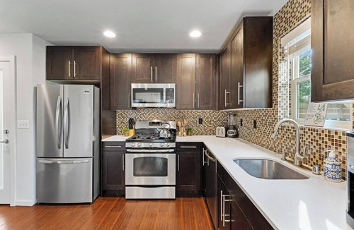 South Delridge House | Pristine & Beautiful 3b2b Townhouse in West Seattle