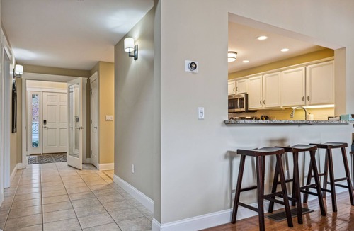 West Hartford Condo | Pristine Condo, Amazing Golf Views - Fox Hollow 8B