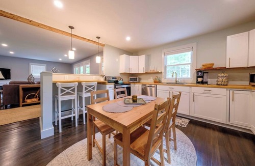 Eldred House | Pristine Country Cottage In Eldred, NY