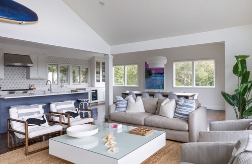 Montauk House | Pristine Modern Beachhouse; 5 min walk to beach