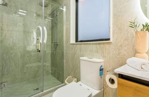 Sandringham House | Pristine Modern Central Home - Netflix - Heatpump