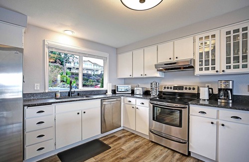 Camano Island House | Pristine modern home with sweeping water views