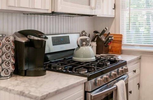 Wianno House | Pristine Osterville Cottage