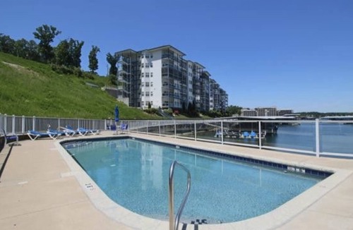Lake Ozark Condo | Pristine Property with Lakefront View Just Steps from the Heated Pool & Hot Tub