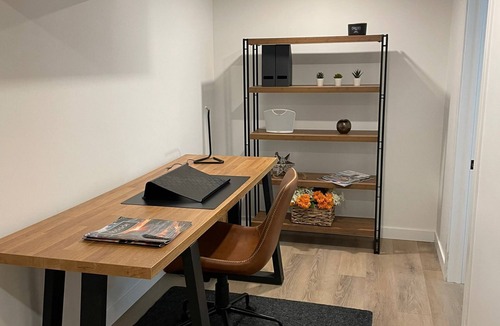 Bradford West Gwillimbury Apartment | Private Guest Suite in Bradford