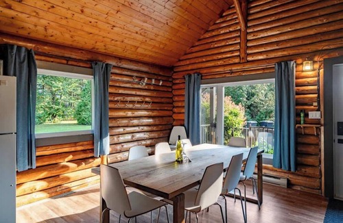 Saint-Leonard-de-Portneuf Cabin | Private Chalet with Hot Tub & Nature Trails