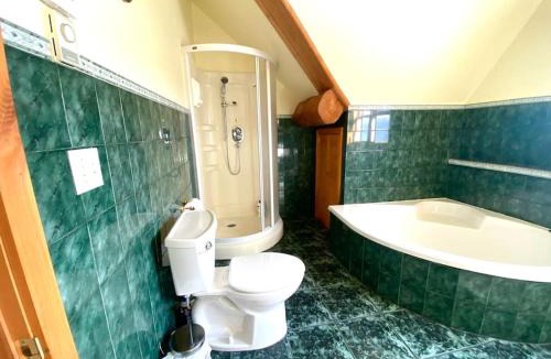 West Bay Villa | Privacy @ Bras d’Or Lake Eagle House Chalet