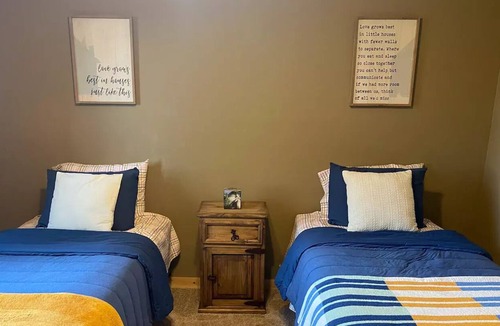 The Rock Other | Privacy~Farm Stay~Rustic~