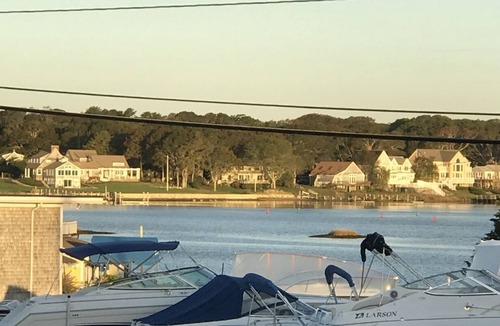 West Dennis Condo | Privacy, location, cleanliness and decorated