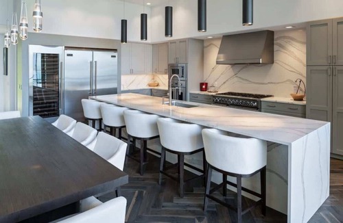 Sagle House | Privacy, Luxury, Waterfront | Titan`s Landing