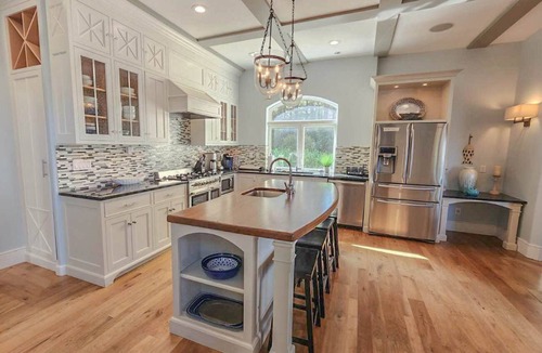 Bay Ridge House | Privacy & tranquility at Beauty on the Beach, Beachfront!