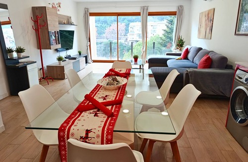 Monistrol de Montserrat Apartment | Private penthouse with jacuzzi, terrace and Montserrat views