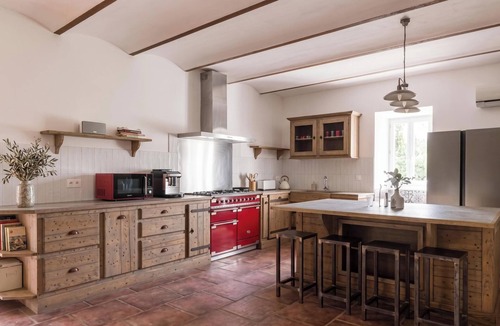 Saint-Andre-de-Cruzieres House | Private Estate & Pool - 15 Guests - South France