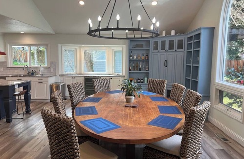 Santa Rosa House | Private 1+ acre, Bocce, Waterfall, Free Pool Heat