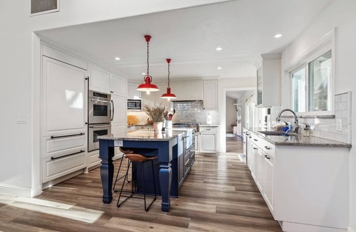 Santa Rosa House | Private 1+ acre, Bocce, Waterfall, Free Pool Heat